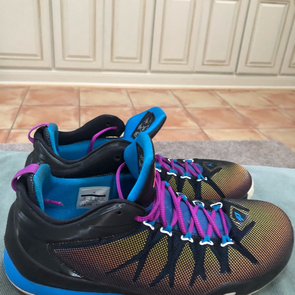 Men’s Jordans (Chris Paul) basketball shoes